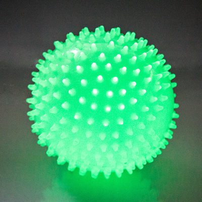 Incandescenza del PVC nella palla gonfiabile scura di massaggio di dimensione 15CM per i bambini